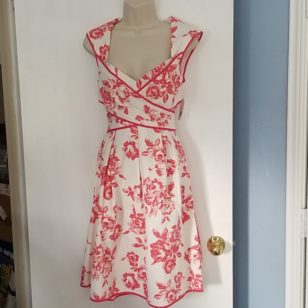 Jessica Simpson Pink & White Floral Dress NWT